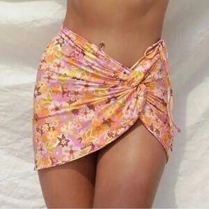 SOLD! STONE FOX SWIM x Revolve Selma Sarong in Retro Pop Floral size Medium